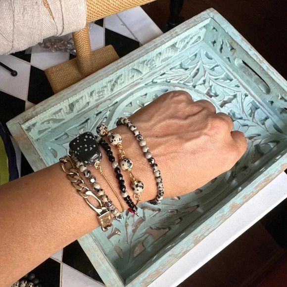 Alquimia Dalmatian Stone Bracelet with Gold Accents - Picture 4 of 7